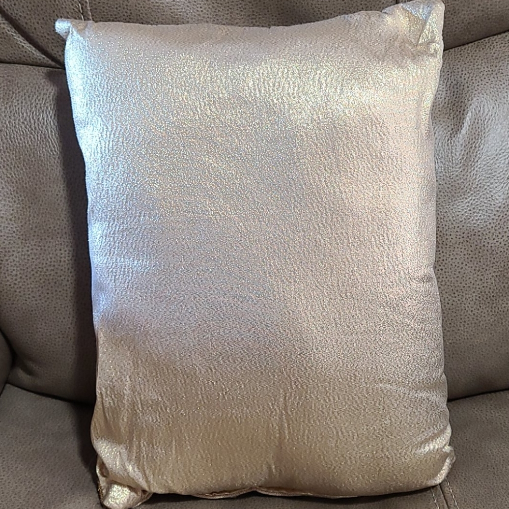 Christmas Throw Pillow Tree Scene Joy Season Burgundy Gold Lamé 12 x 16 Vintage - Picture 6 of 9
